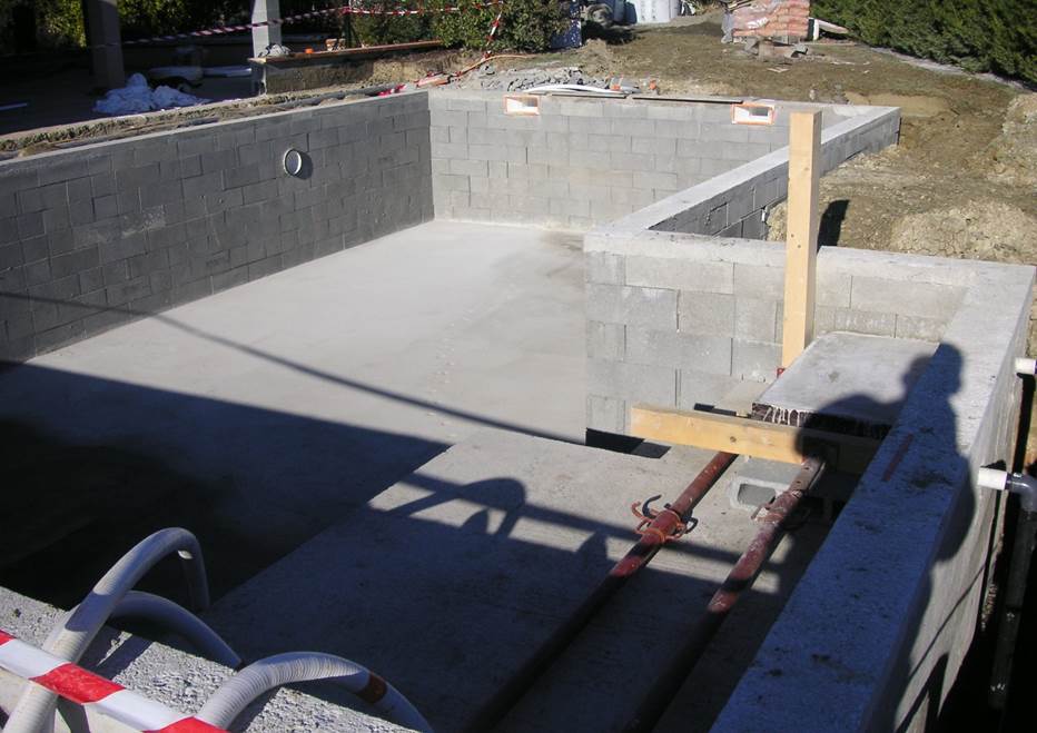 Construction piscine fondations beton bouquet Montauban